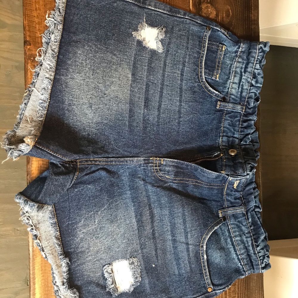 Women’s high waisted shorts